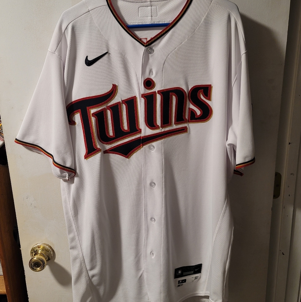 Player worn MN Twins jersey rookie Jersey